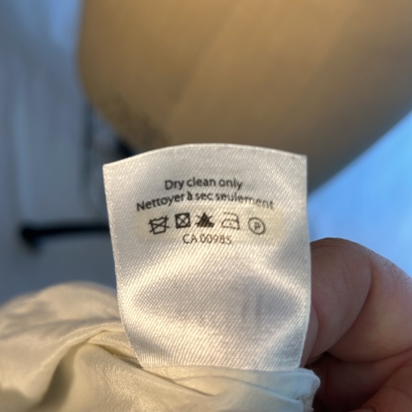 Veronica Beard White Blouse with Lace and Beautiful Embellishment Size 2 - Picture 14 of 15